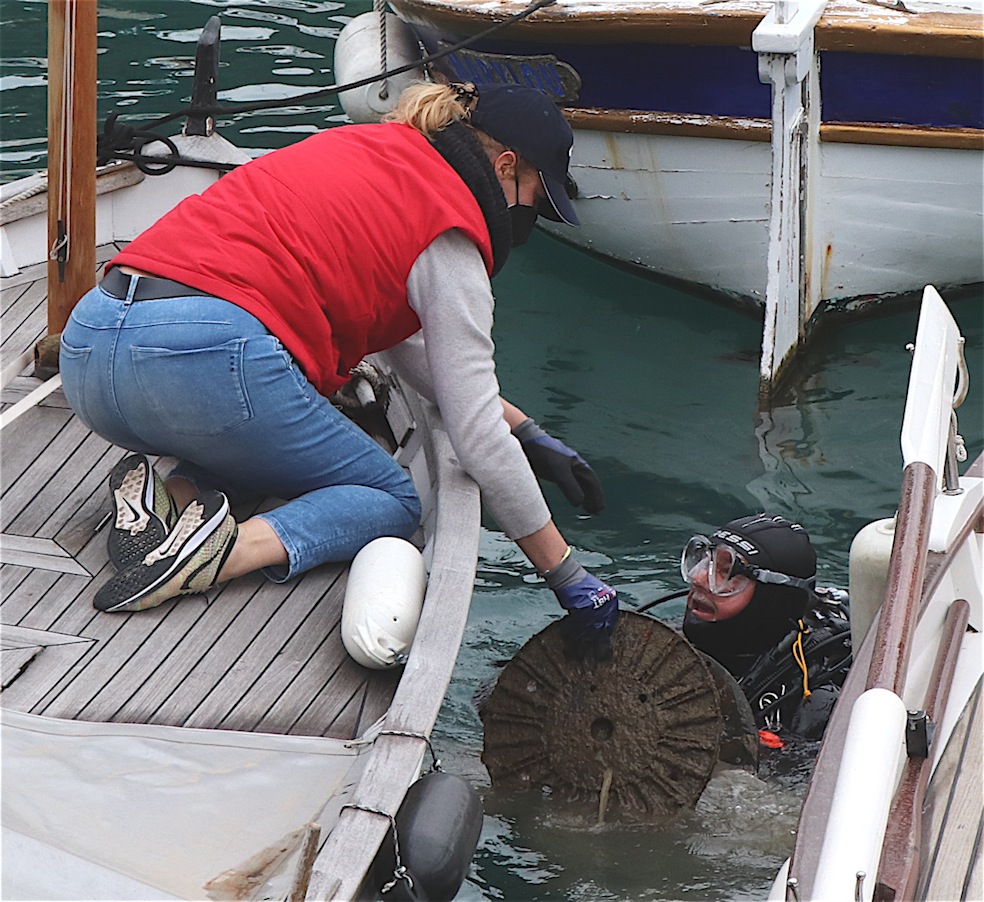 Participation au nettoyage du Port de Nice, le 11/10/2025